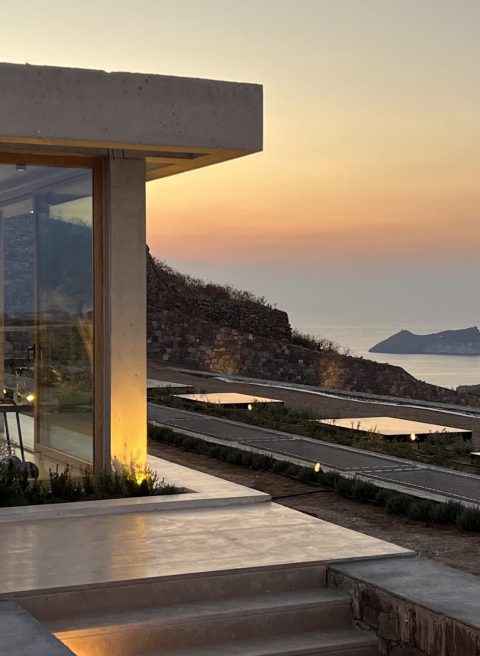 Ex ExteriorD32024-08-08